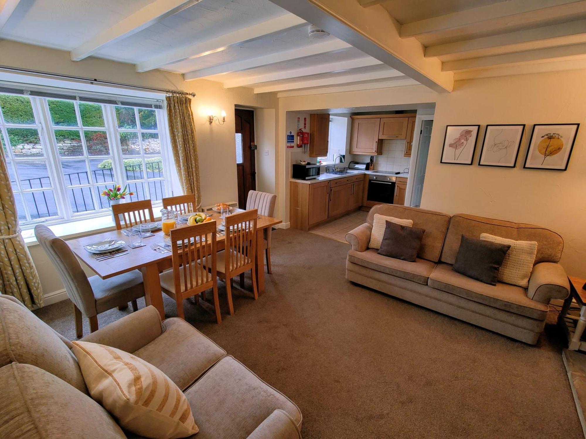 Sutton Hall Resort Тирск Стая снимка