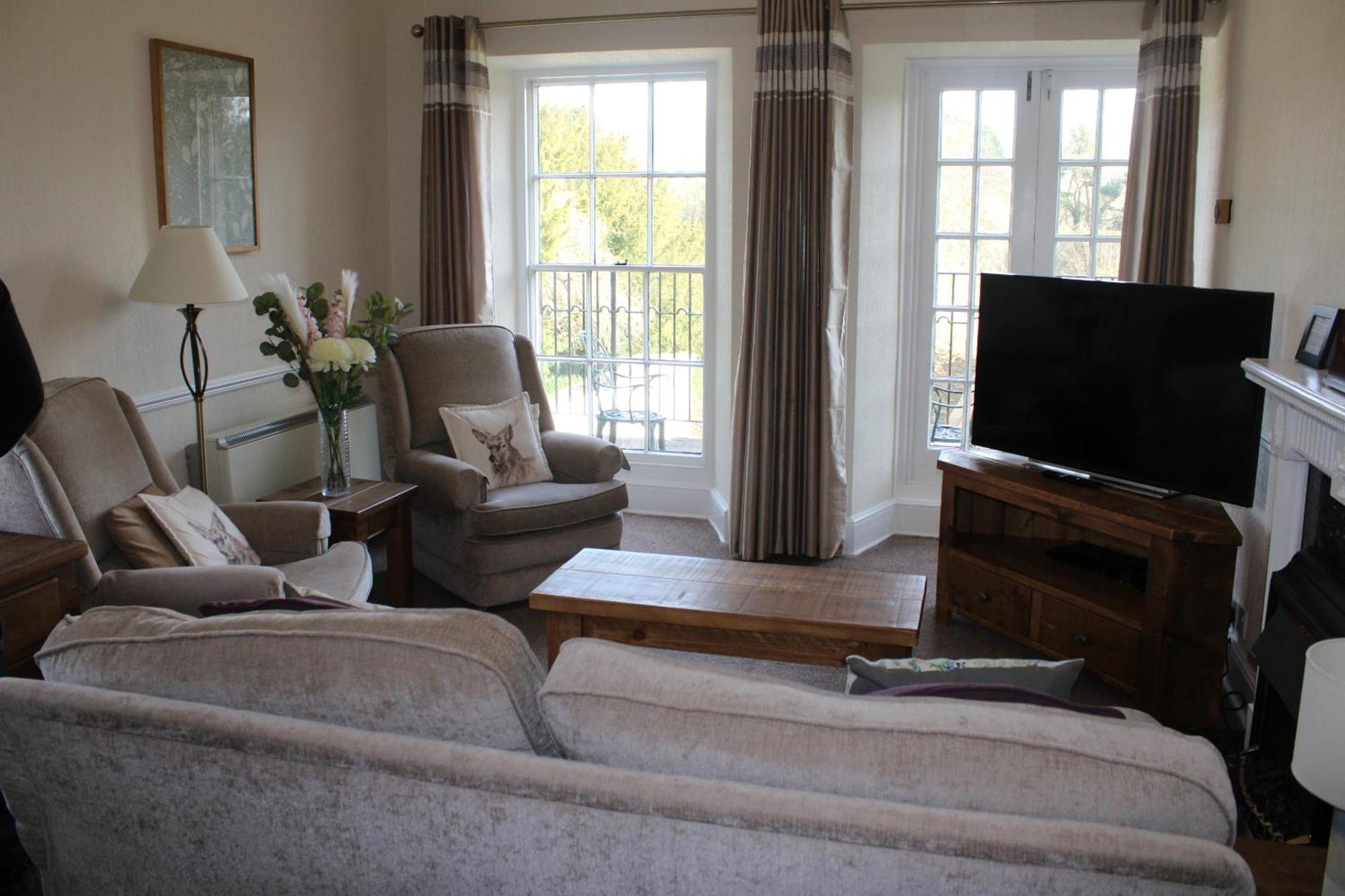 Sutton Hall Resort Тирск Стая снимка